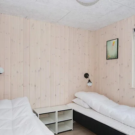 18 Person In * Nørre Nebel