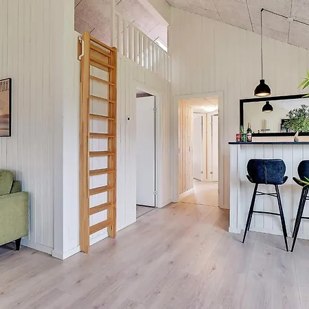 18 Person In * Nørre Nebel