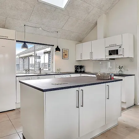 Semesterbostad 18 Person In *