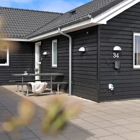 Holiday home 5 Star In *