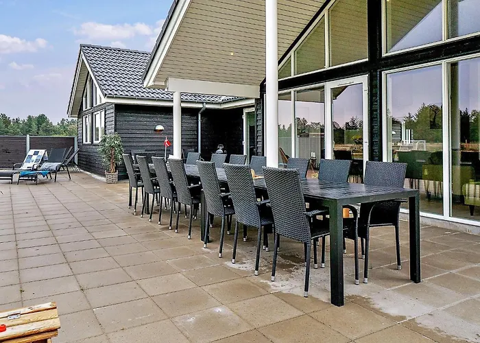 18 Person In Holiday home *